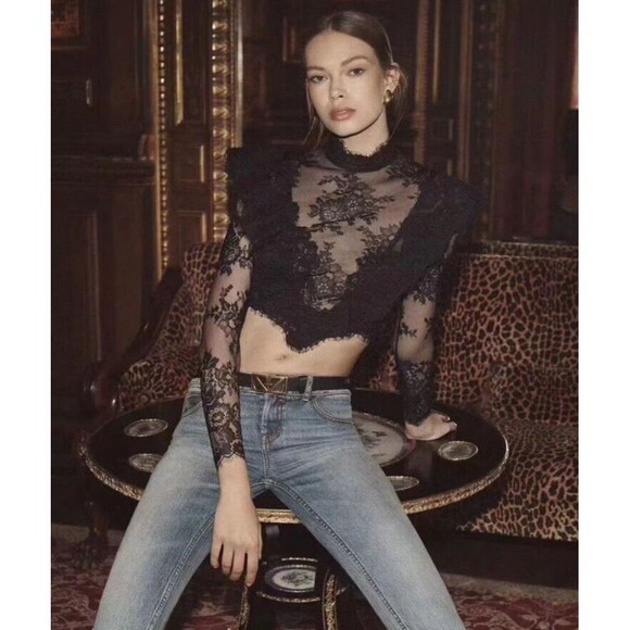 ZIMMERMANN Tops - NWOT. $983 Zimmermann SENSORY LACE BODICE TOP ZIM 1. US 6. black